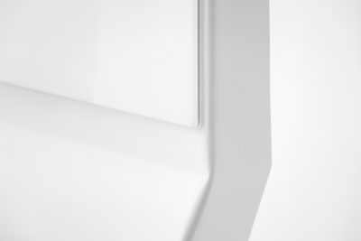 CHAT BOARD Mobile Pure White angle detail