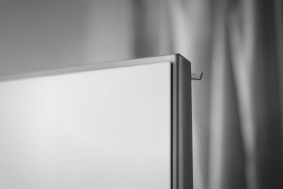 CHAT BOARD Mobile Silver top detail