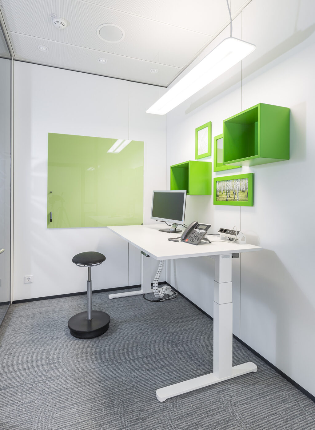 Project-CHAT-BOARD-Classic-Lime-Green-Philips-Hamburg