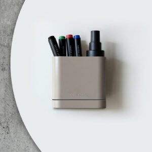 Stiftehalter mit integriertem Reinigungsschwamm - CHAT BOARD® DOCK